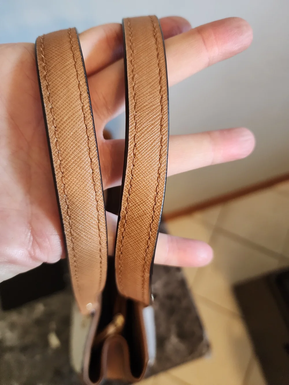 Michael Kors SOFIA Signature Logo Tote in Vanilla/Acorn
